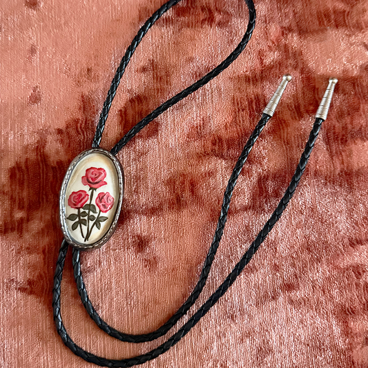 Chrome Lustre Cameo Bolo Tie